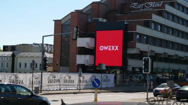 OWEXX lauko ekranų tinklas Klaipėdoje: dideli vartotojų srautai, tvarūs sprendimai ir kokybė