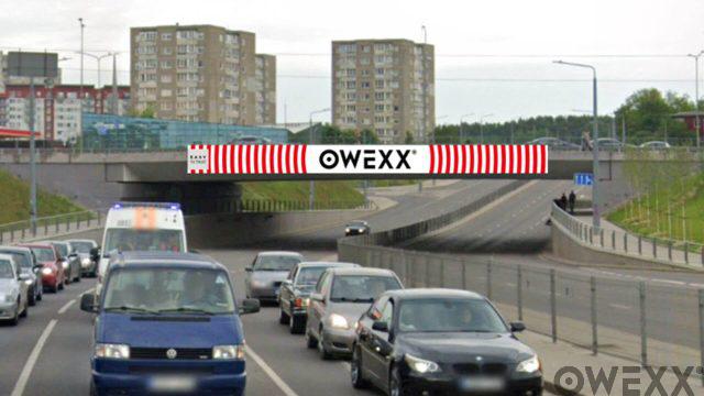Lauko ekranų tinklas OWEXX pristato naują ekraną ant viaduko Vilniuje: ryški medija įsimintinai reklamai