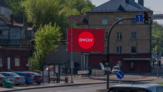OWEXX lauko ekranų tinklas Kaune – dėmesį atkreipianti medija