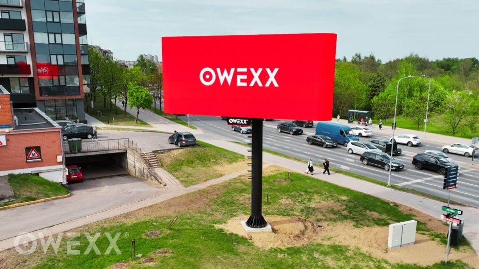 Unikalus OWEXX tripusis lauko ekranas.