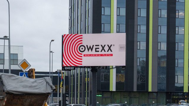 Naujas OWEXX lauko ekranų tinklo ekranas Vilniuje „Pilaitės prospektas“